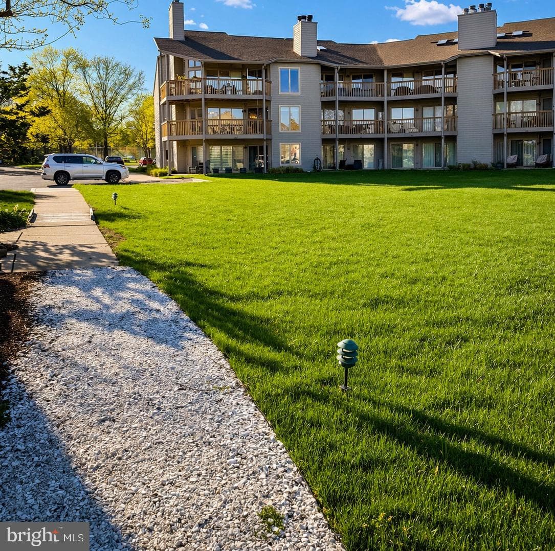 7006 Channel Village Court #101 photo 27