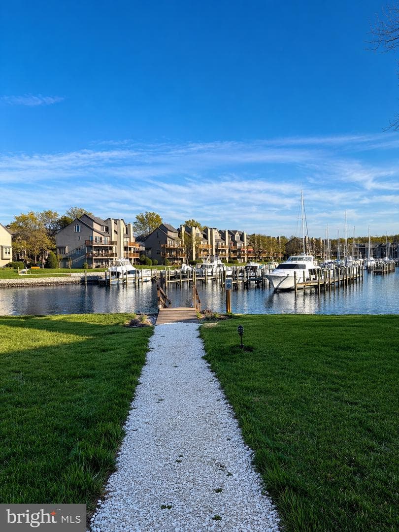 7006 Channel Village Court #101 photo 29