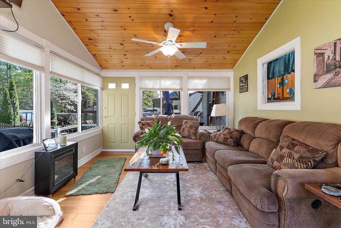 379 Dublin Drive photo 10