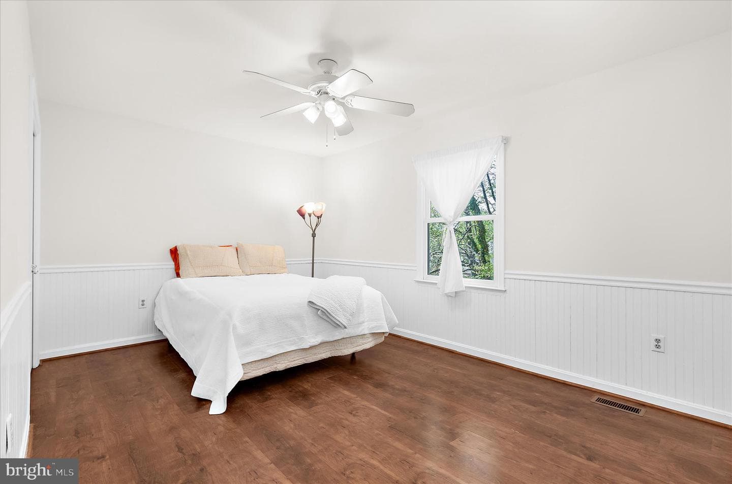 1110 Charing Cross Drive photo 38