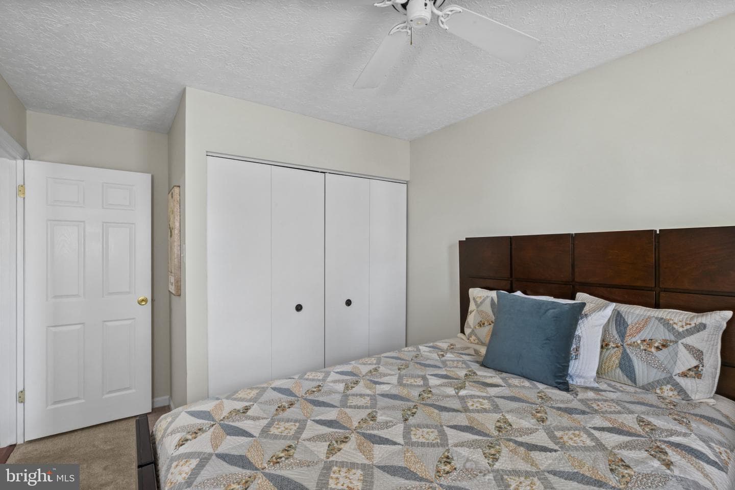 816 Sunnyfield Lane photo 23