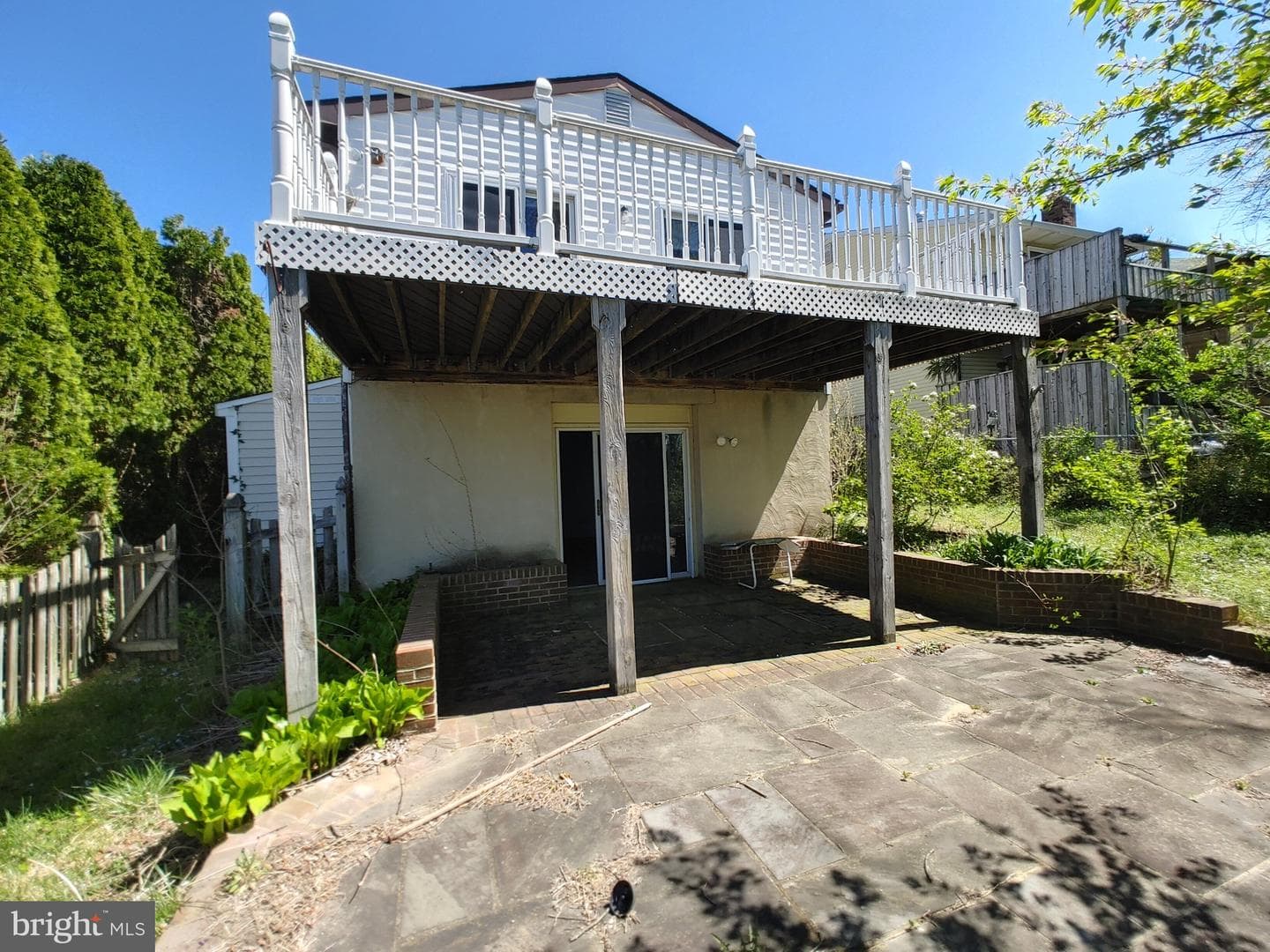 204 Granada Road photo 3