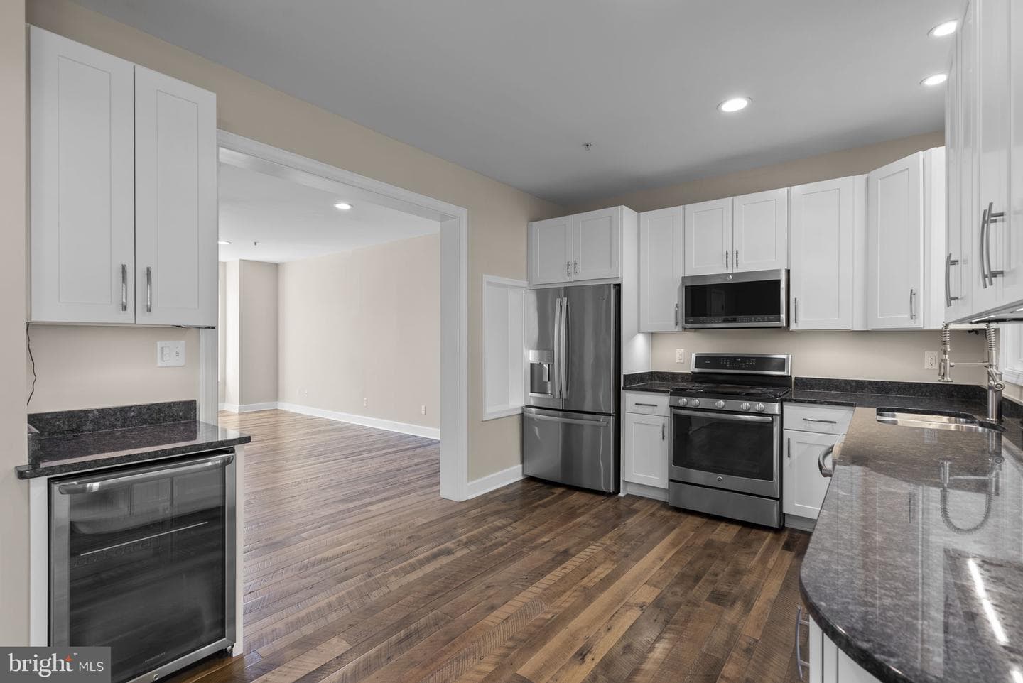 1304 Hill Born Drive photo 12