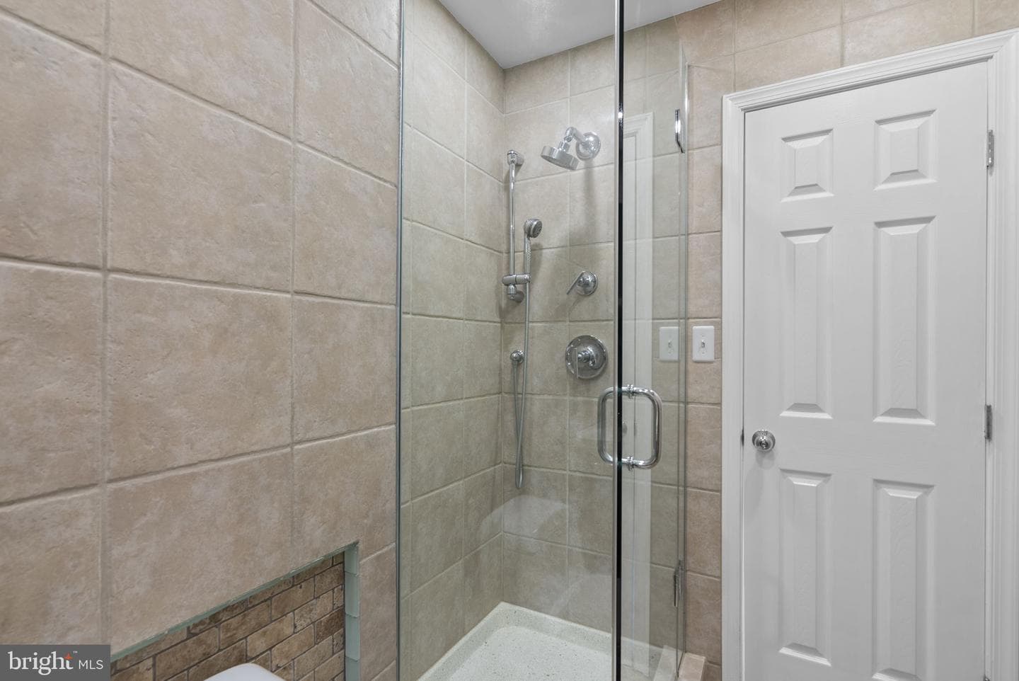 1304 Hill Born Drive photo 32
