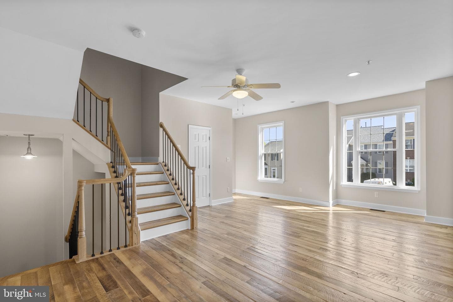 1304 Hill Born Drive photo 4
