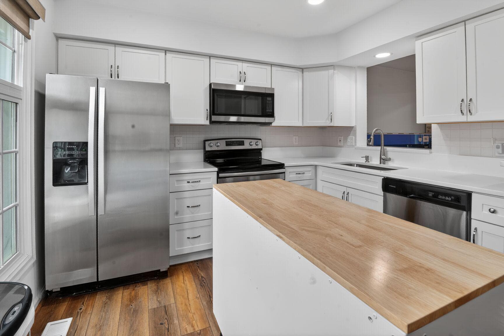 1012 Chestnut Haven photo 2