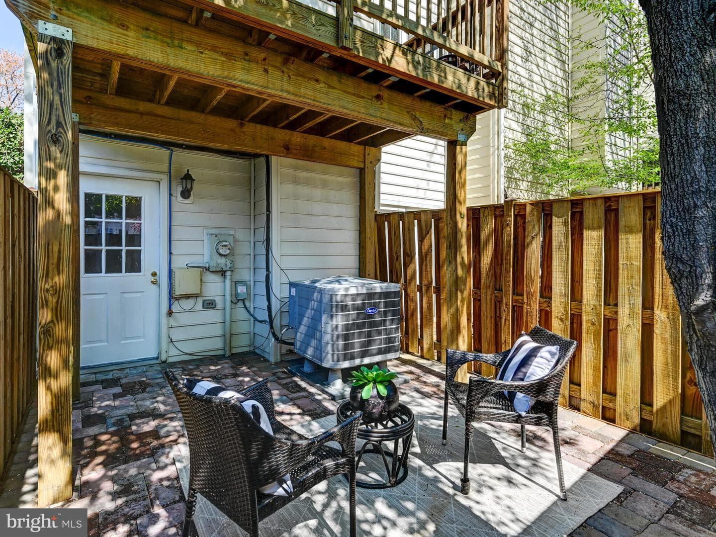 1679 Hart Court photo 27