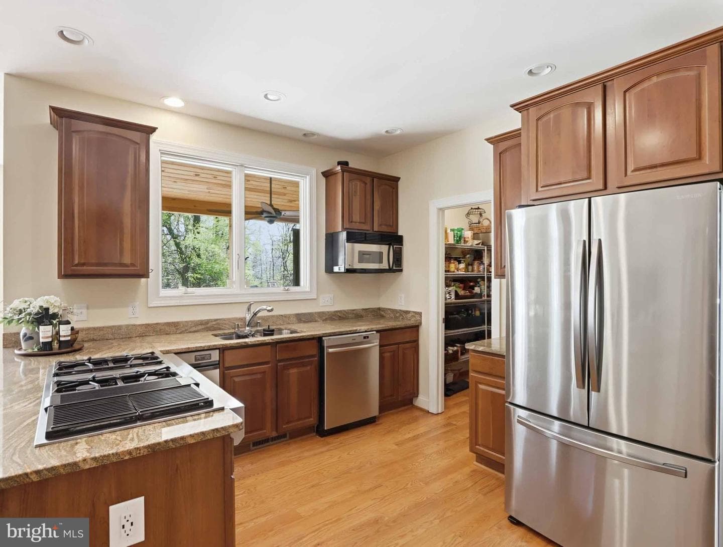311 Riverdale Road photo 20