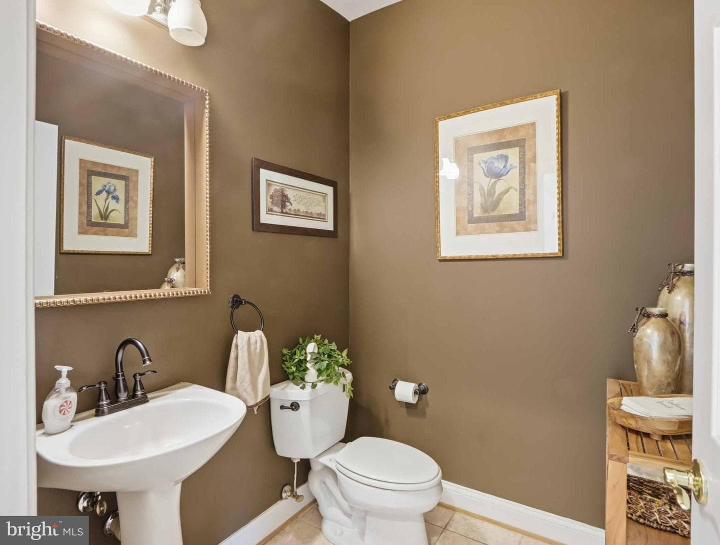 311 Riverdale Road photo 22