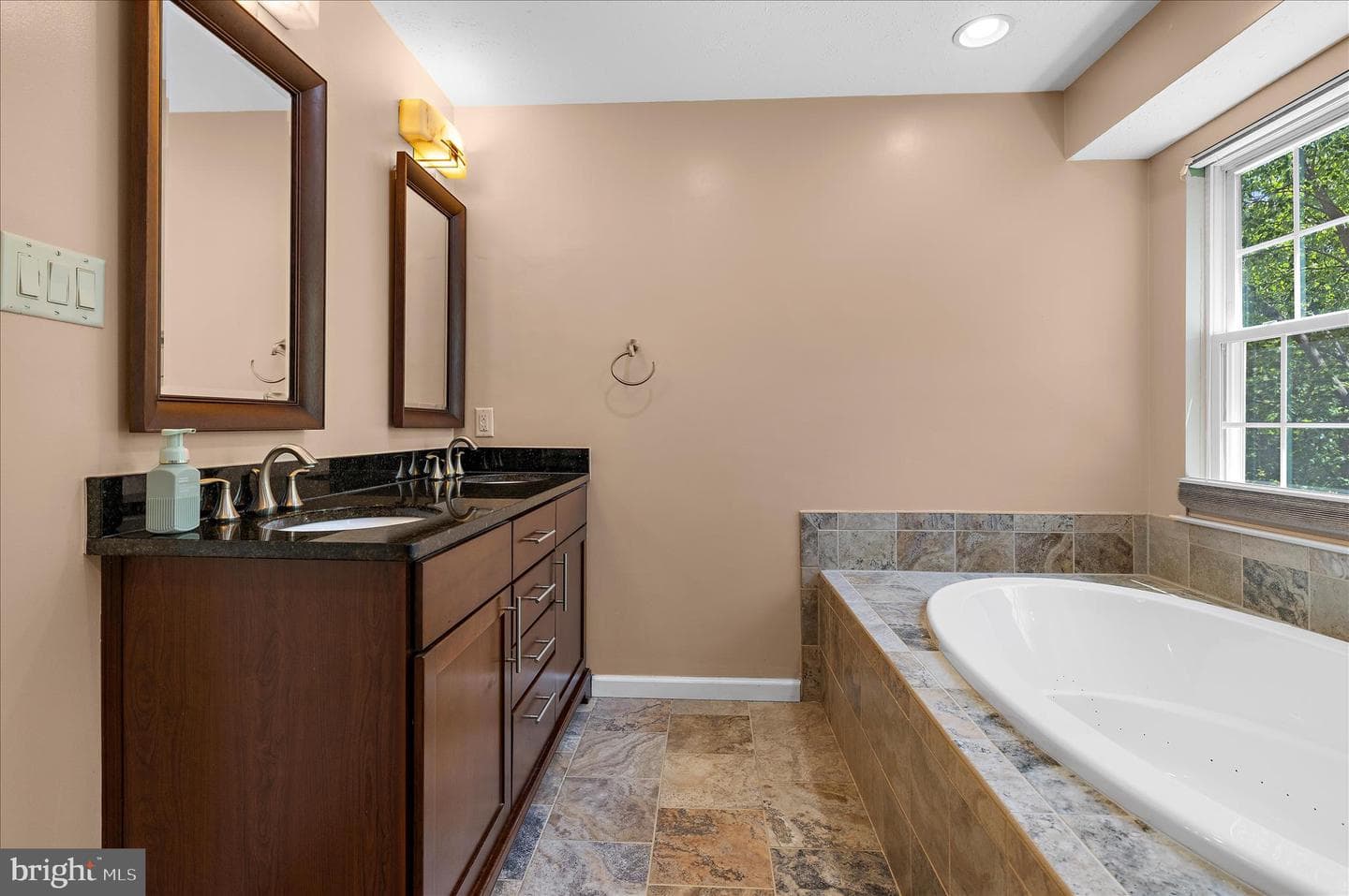 7845 Crossbay Drive photo 30