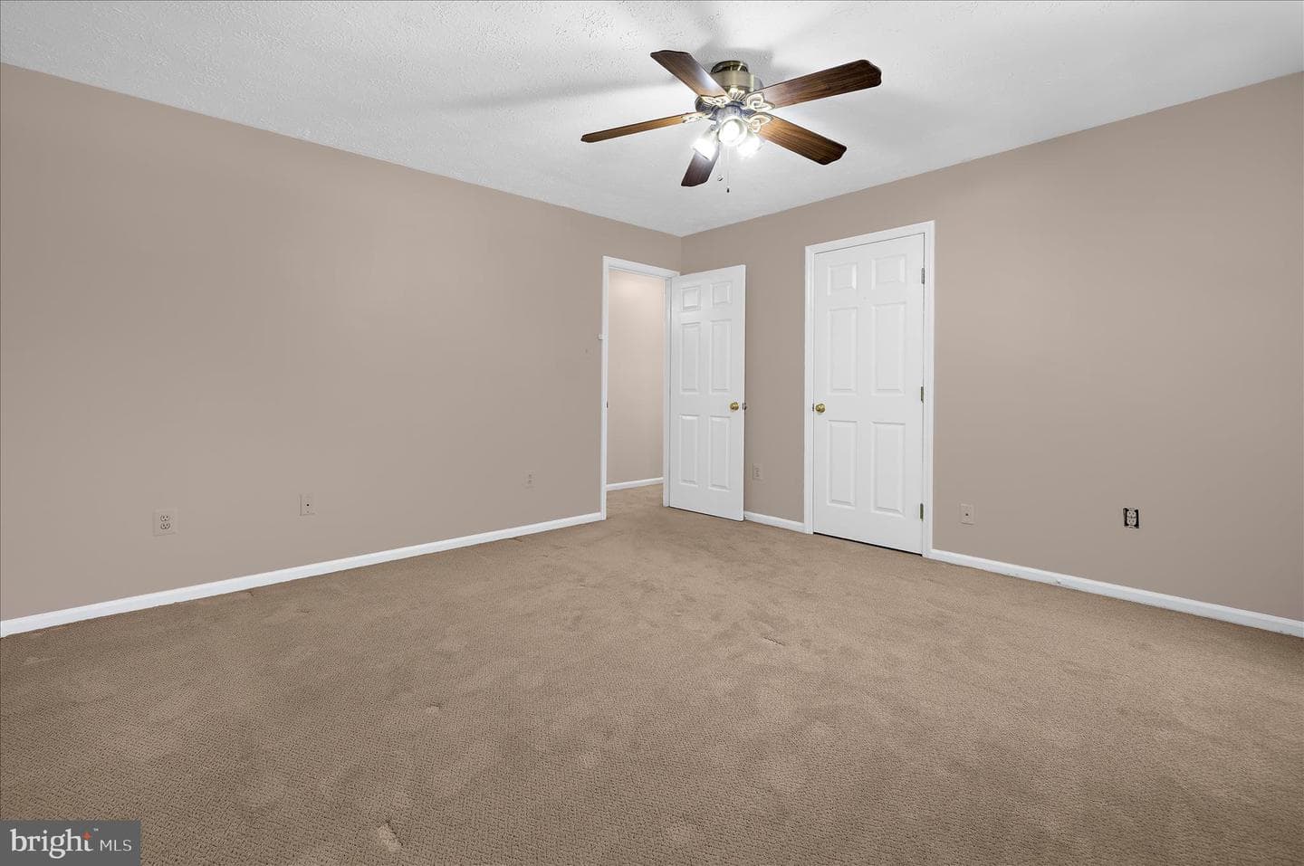 7845 Crossbay Drive photo 37