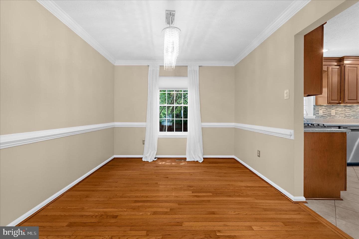 7845 Crossbay Drive photo 9