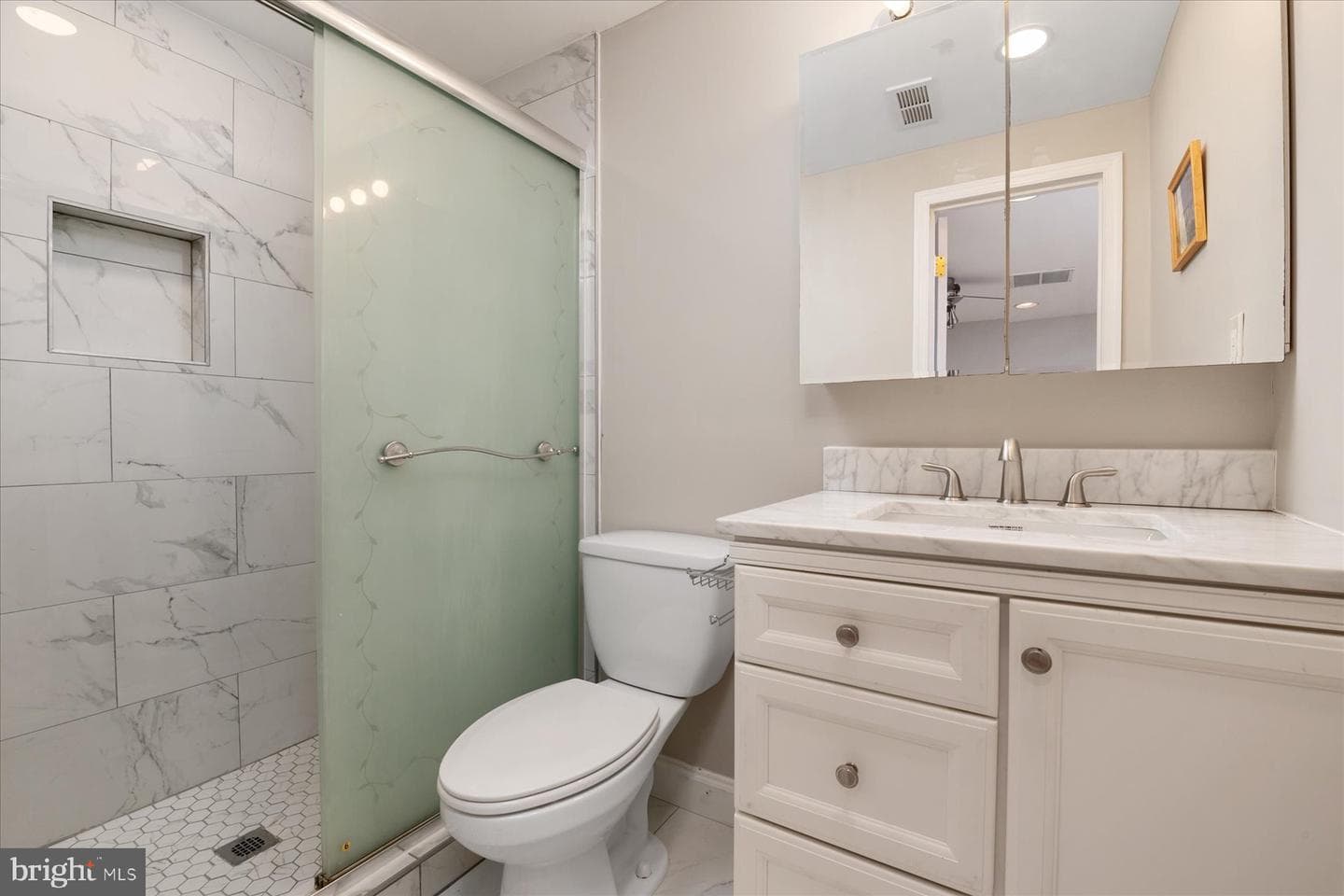 720 Hyde Park Drive photo 25