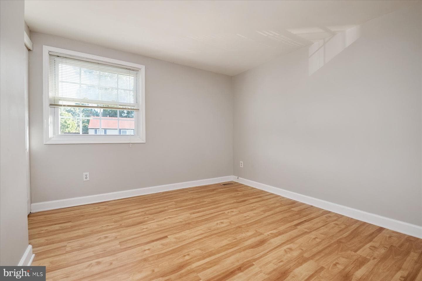 720 Hyde Park Drive photo 27