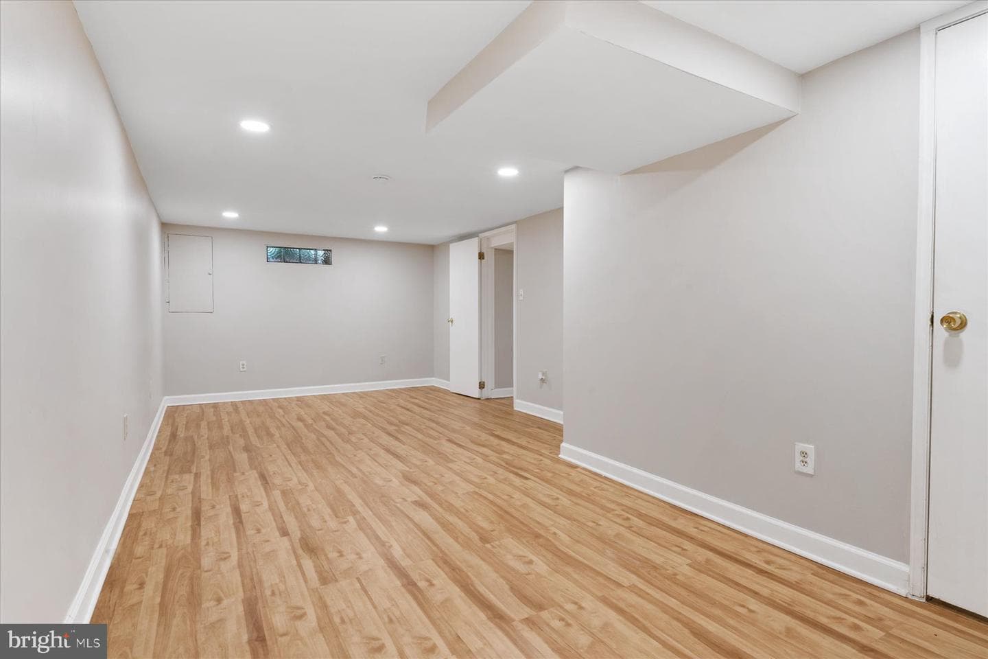 720 Hyde Park Drive photo 34