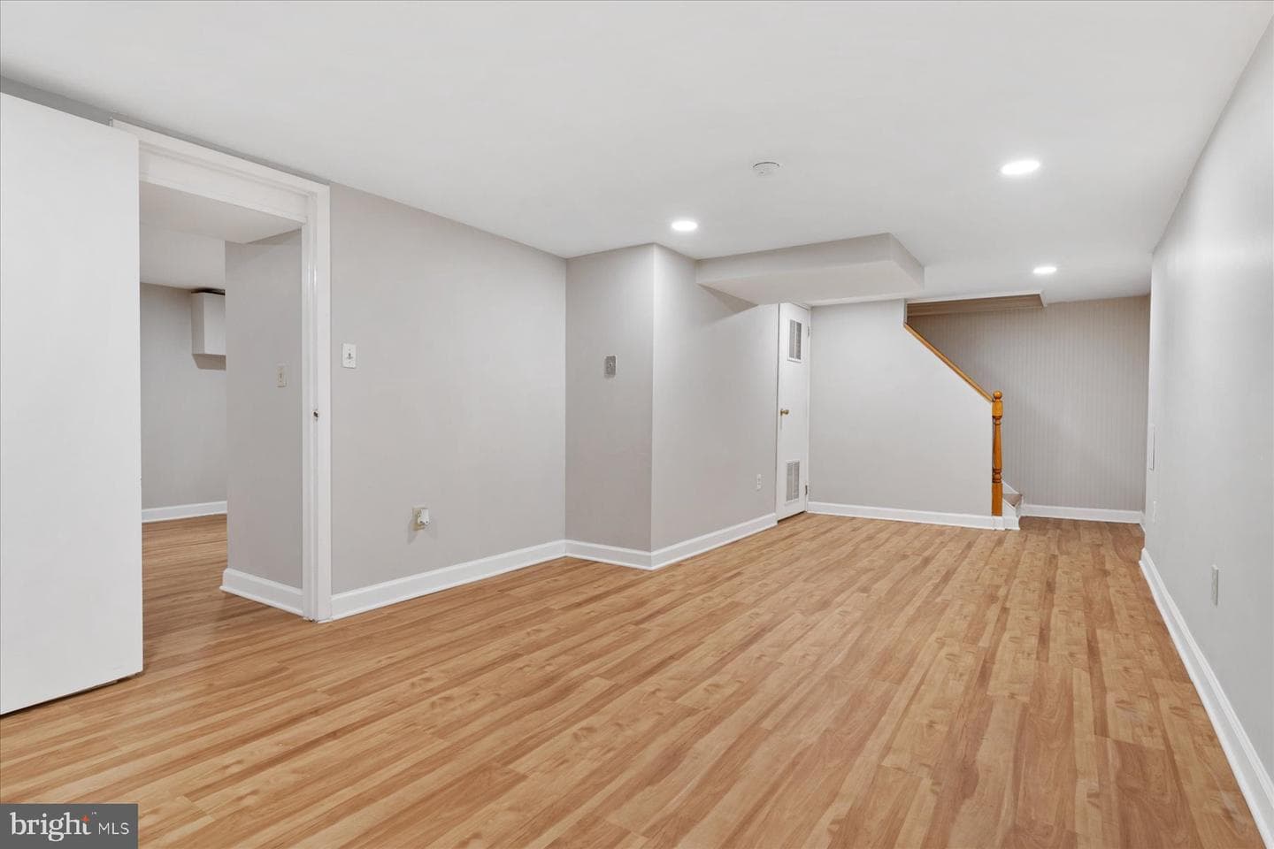 720 Hyde Park Drive photo 35