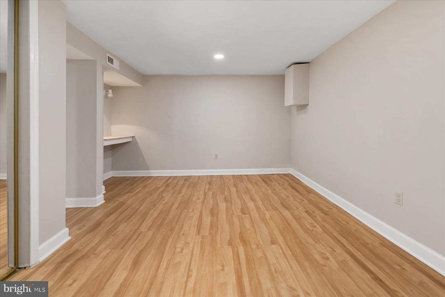 720 Hyde Park Drive photo 39