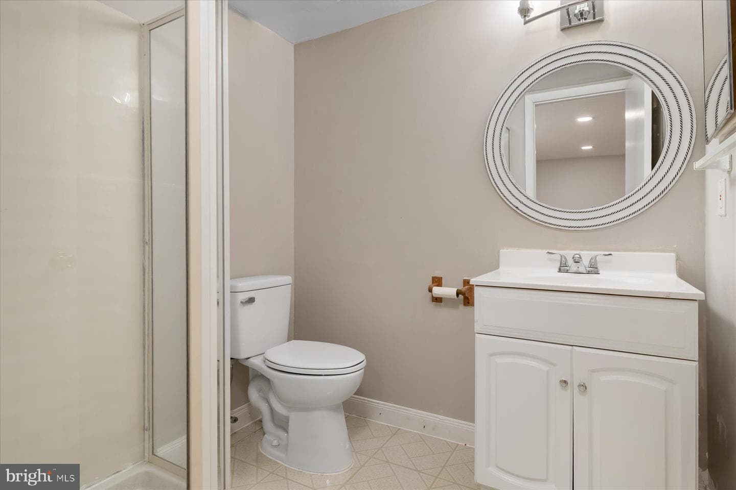 720 Hyde Park Drive photo 40