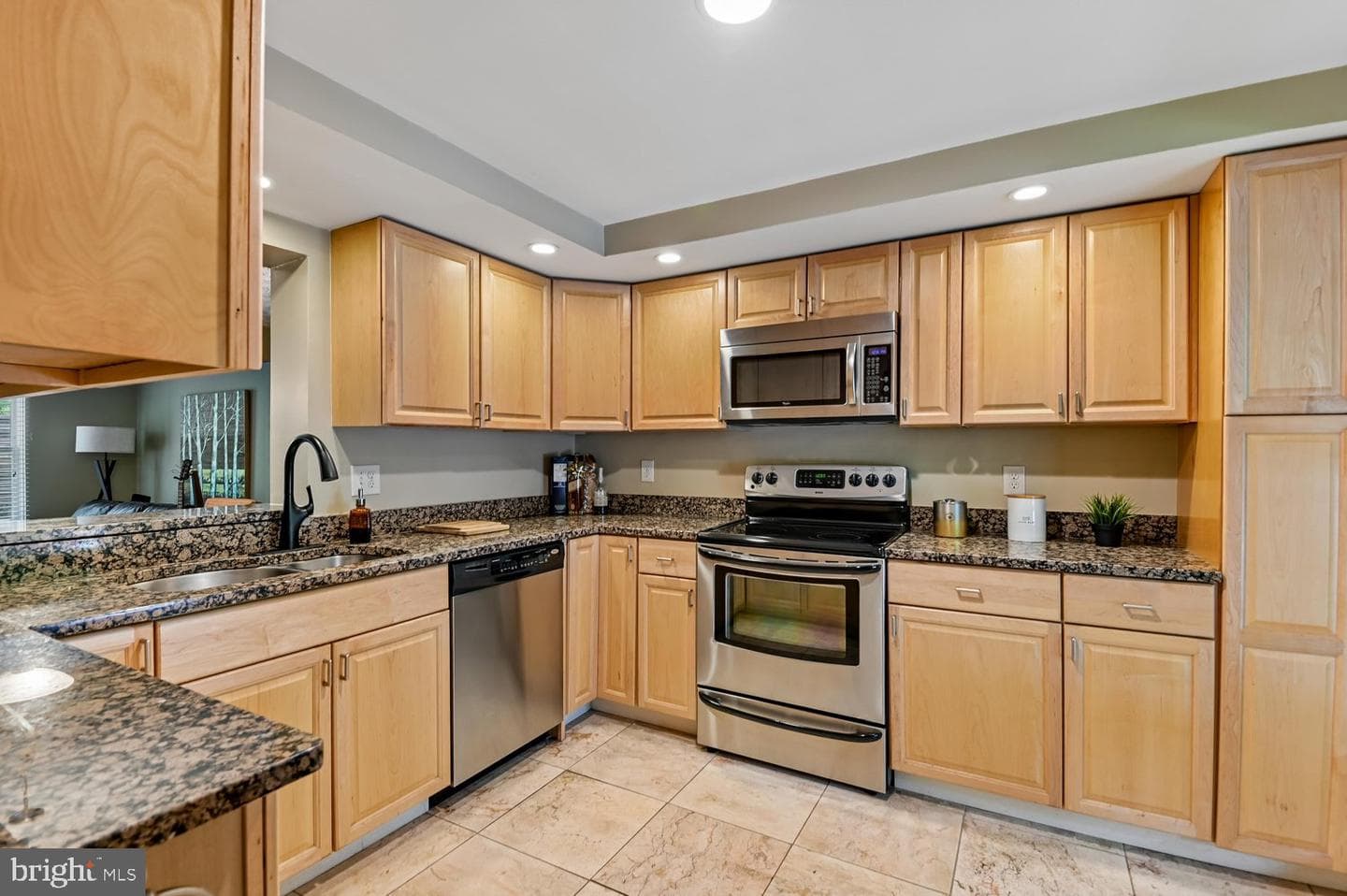 553 Bay Dale Court photo 7