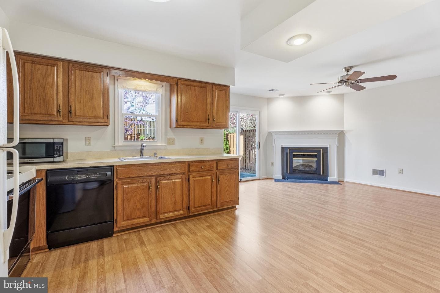 921 Boom Way photo 15