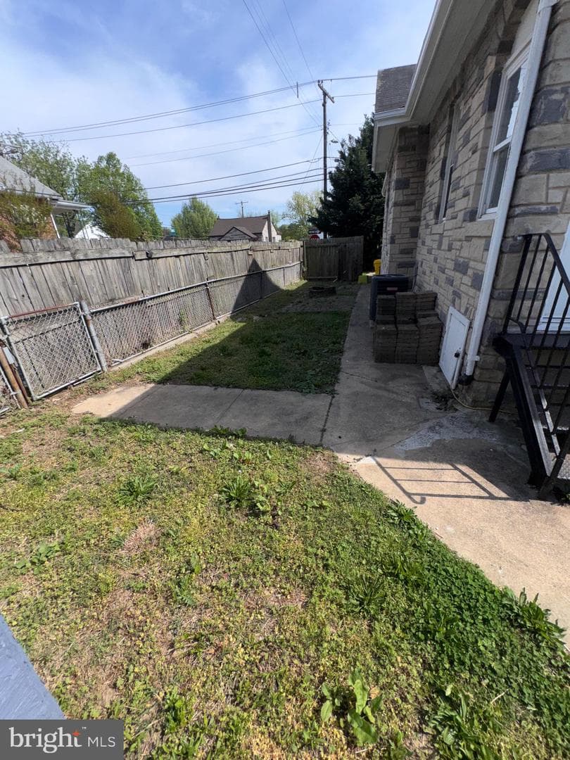 222 Townsend Avenue photo 21