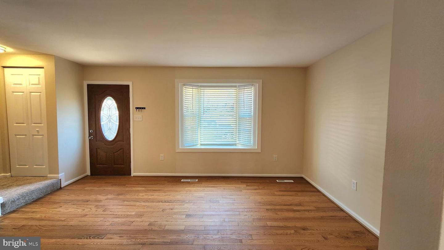 1050 Brightleaf Drive photo 3