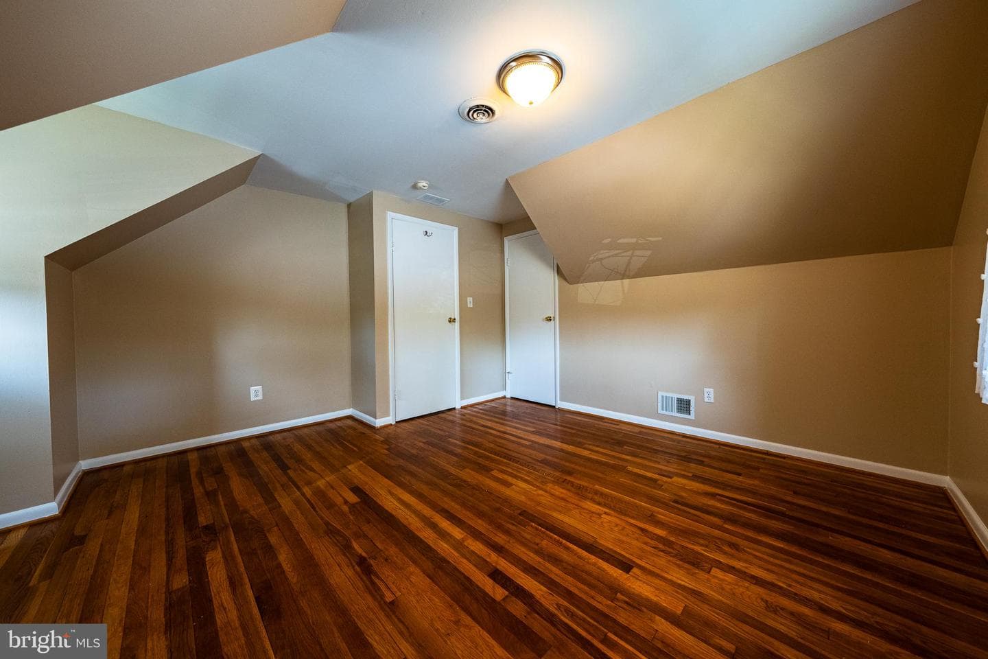 602 Kuethe Road NE photo 19