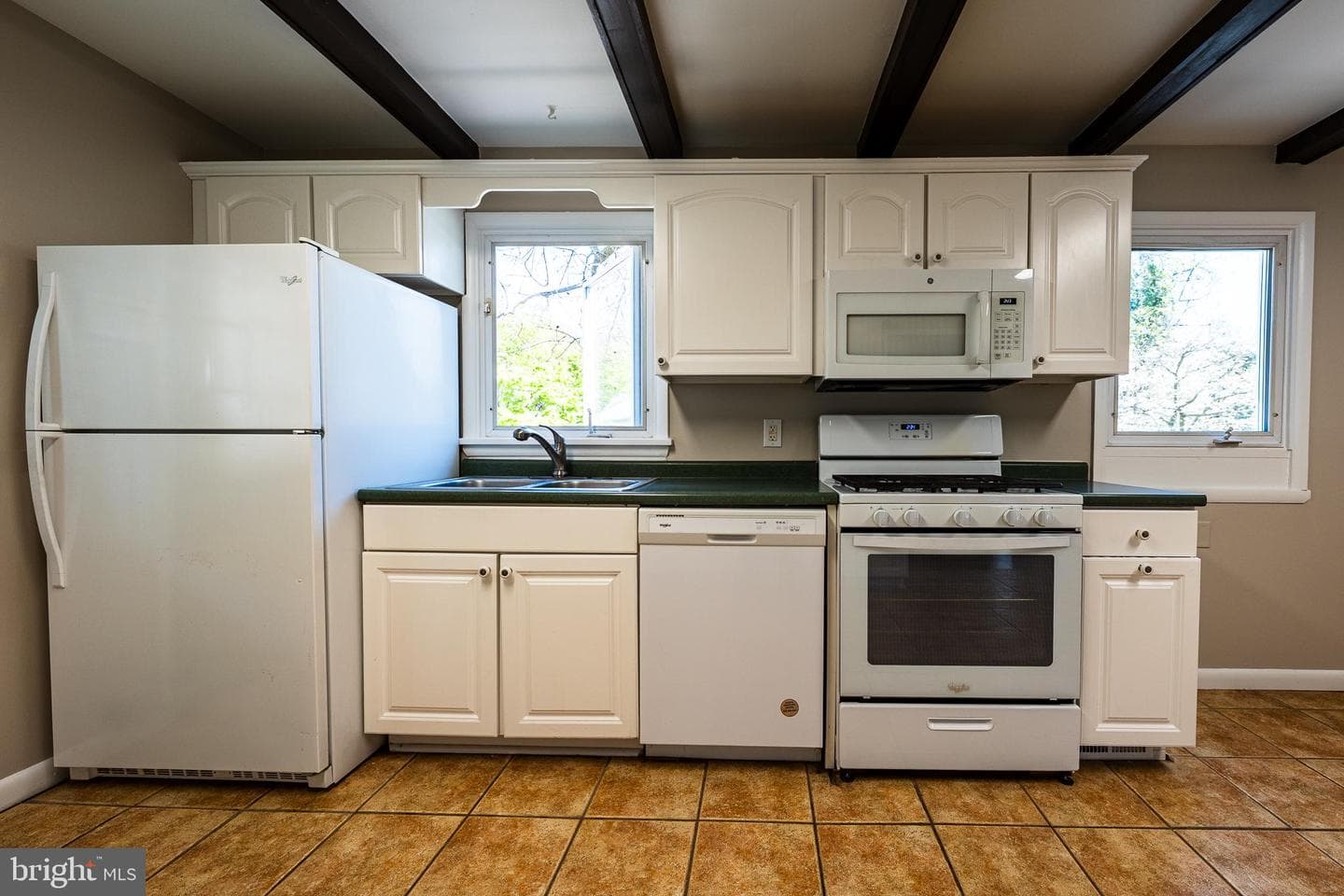 602 Kuethe Road NE photo 4