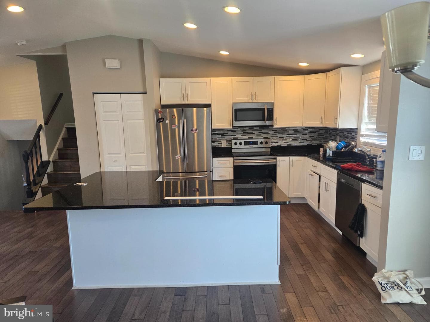 1424 Gesna Drive photo 6