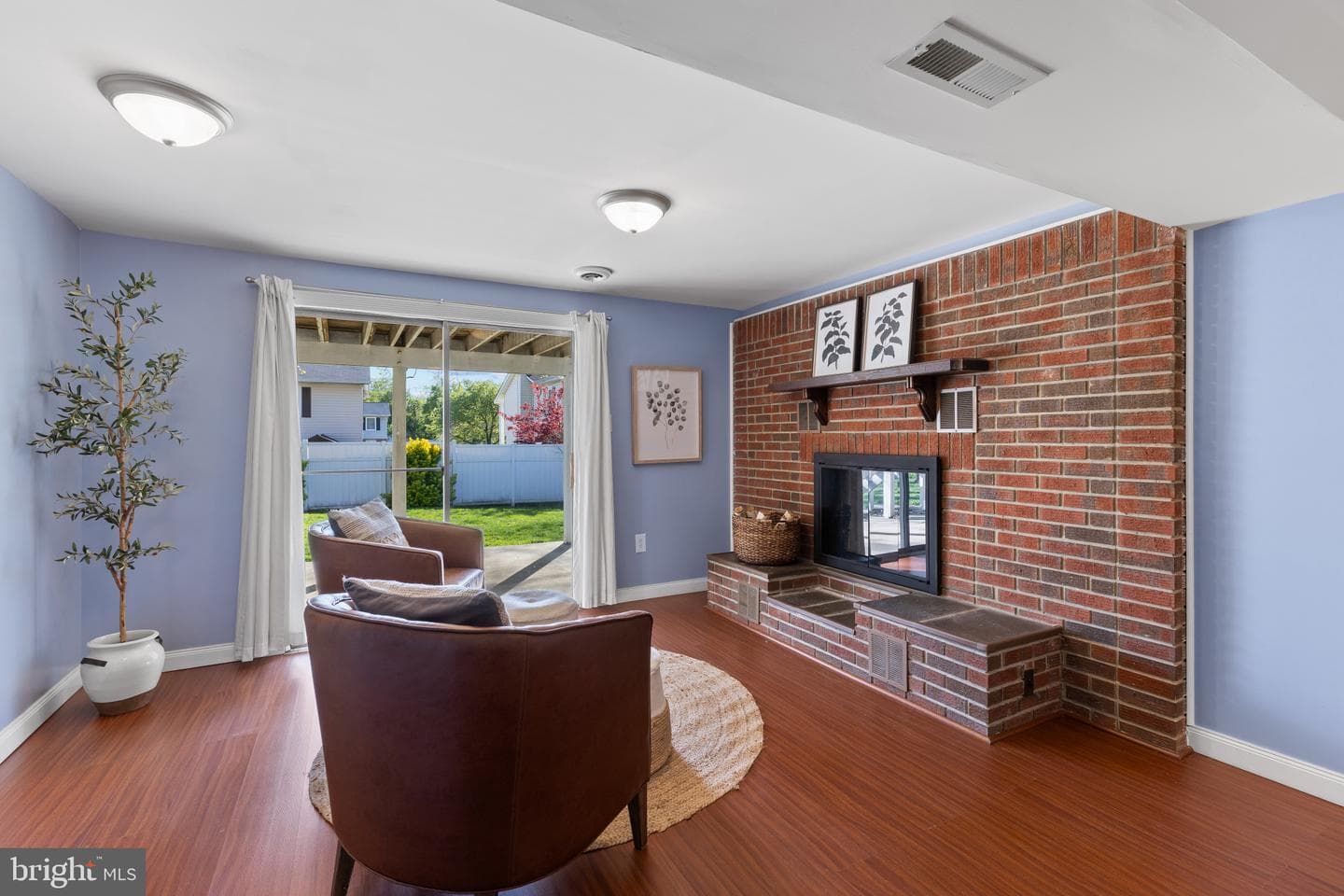 1019 Christmas Lane photo 19