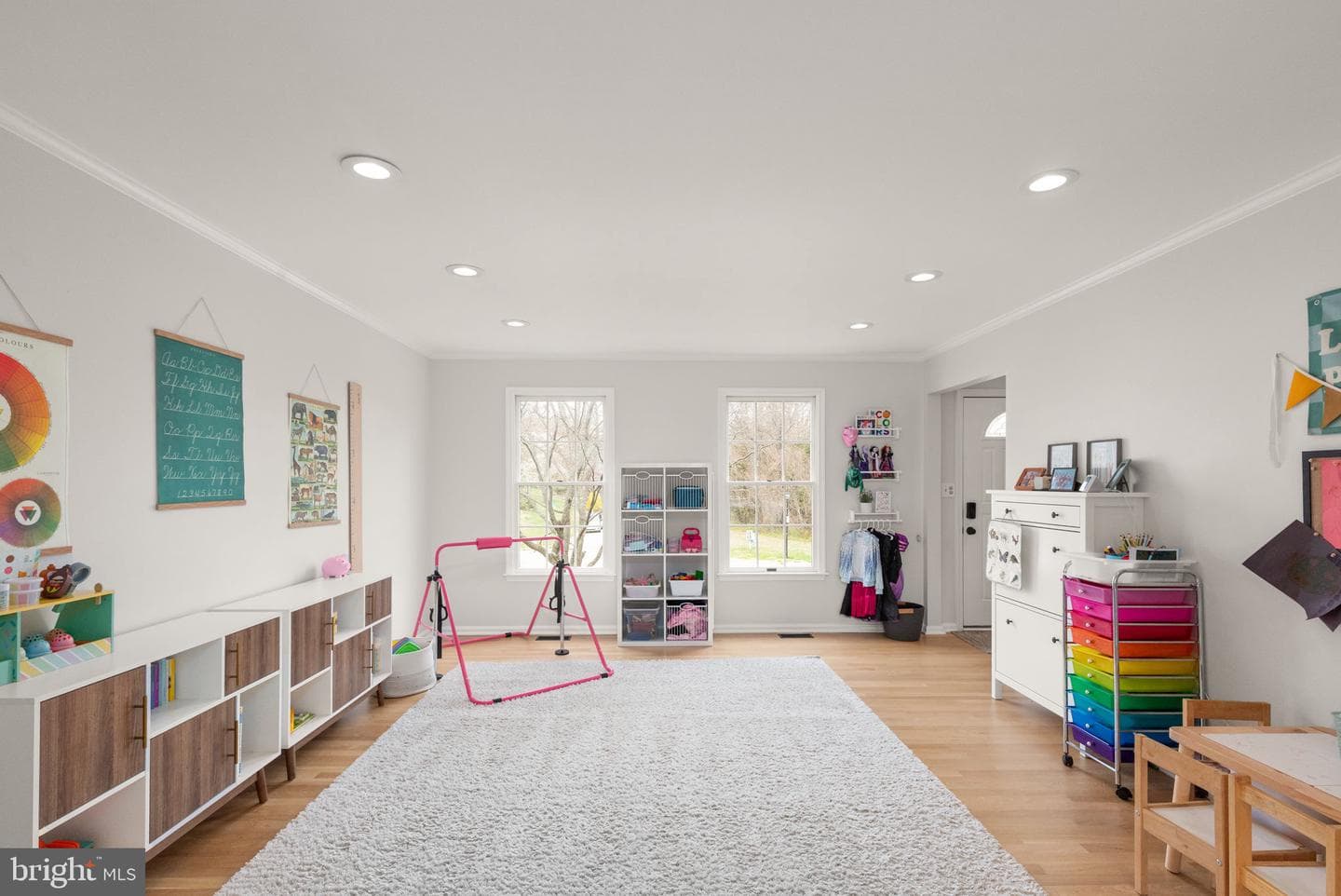 533 Bay Hills Drive photo 6