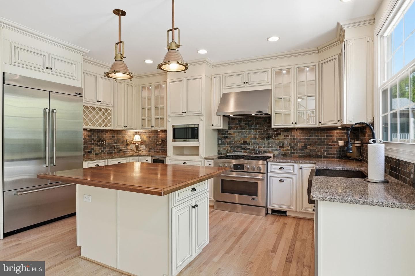 1567 Comanche Road photo 3