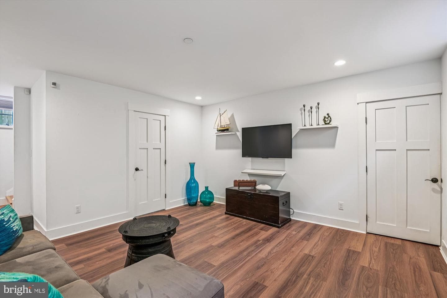 310 Adams Street photo 52