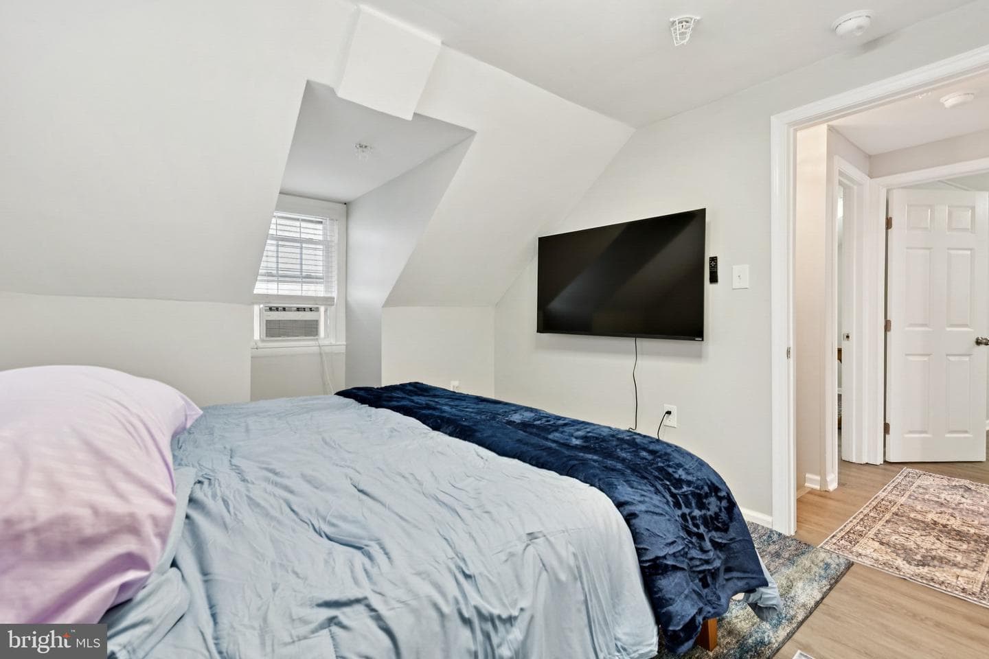 805 Spa Road photo 14