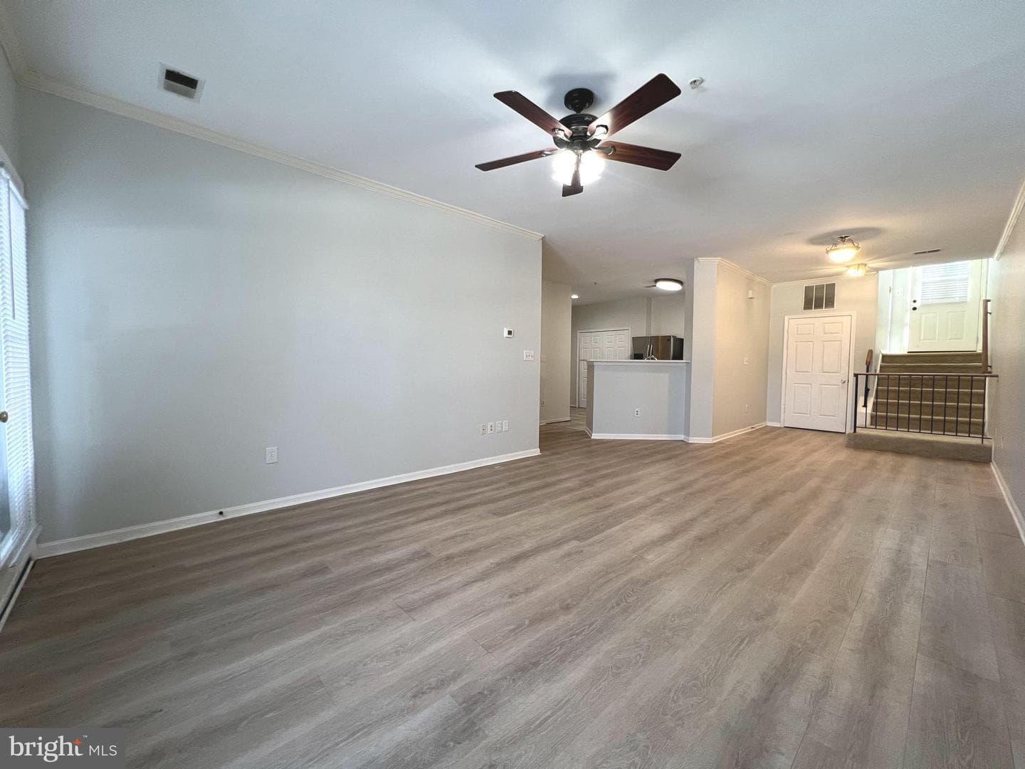 1439 Nestlewood Court photo 5