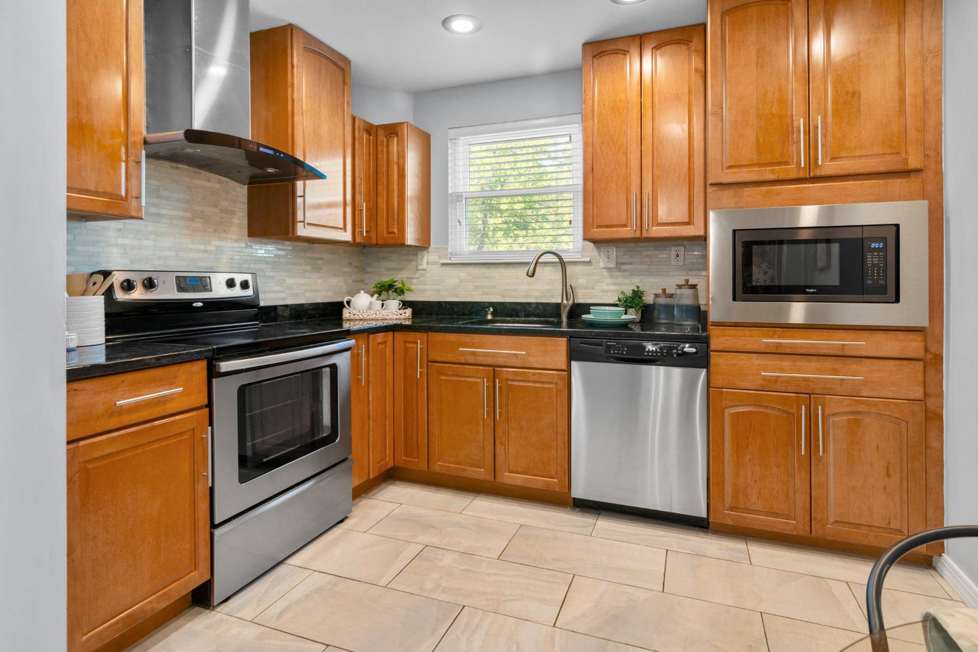 1082 Brightleaf Court photo 13