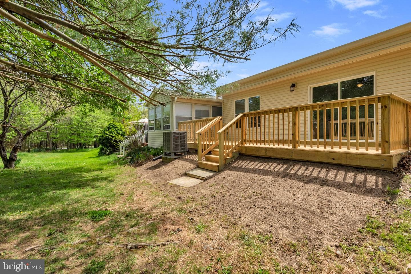 928 Riversedge Circle photo 31