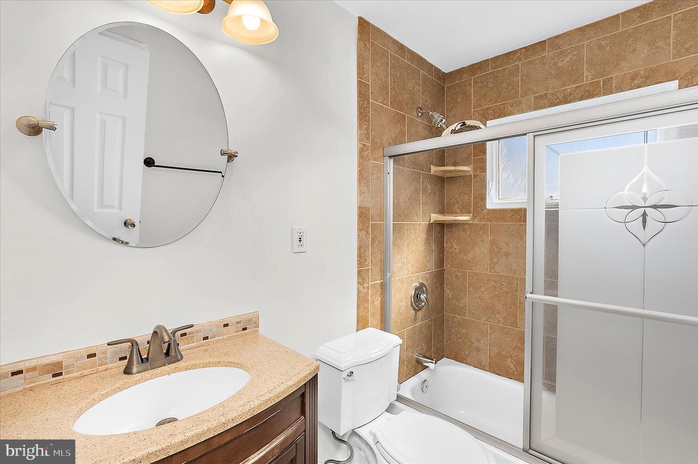 107 Hollywood Drive photo 56