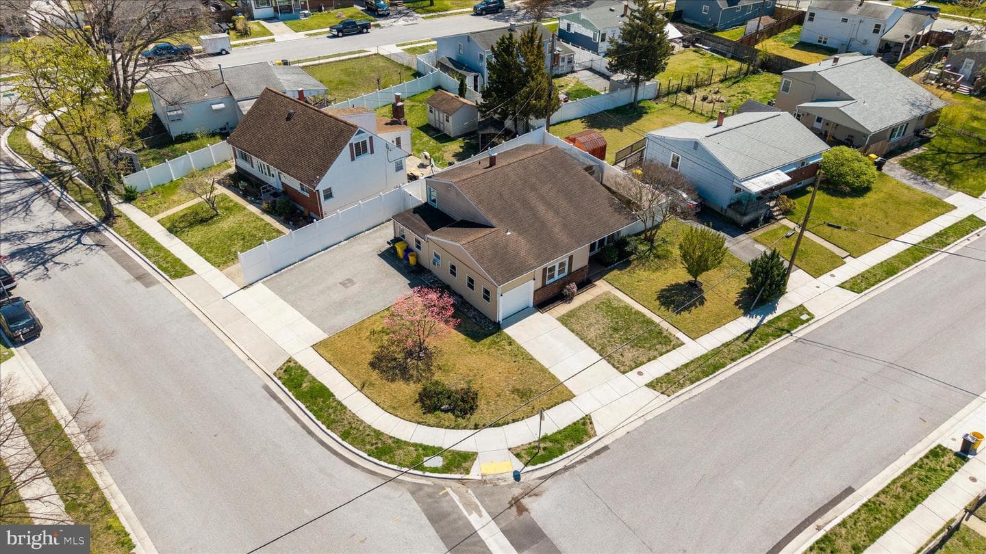 107 Hollywood Drive photo 92