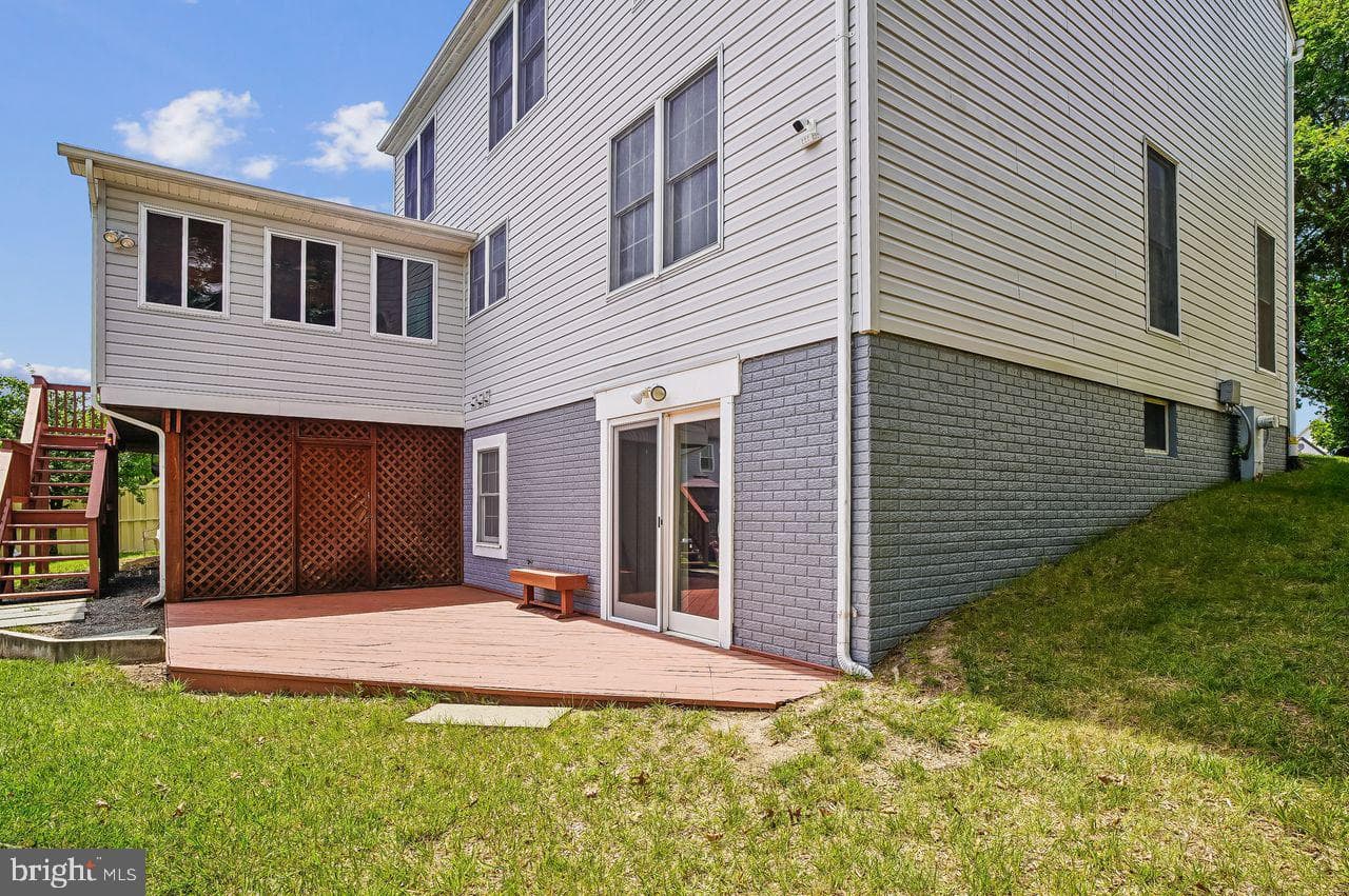 2012 Bunker Hill Court photo 3