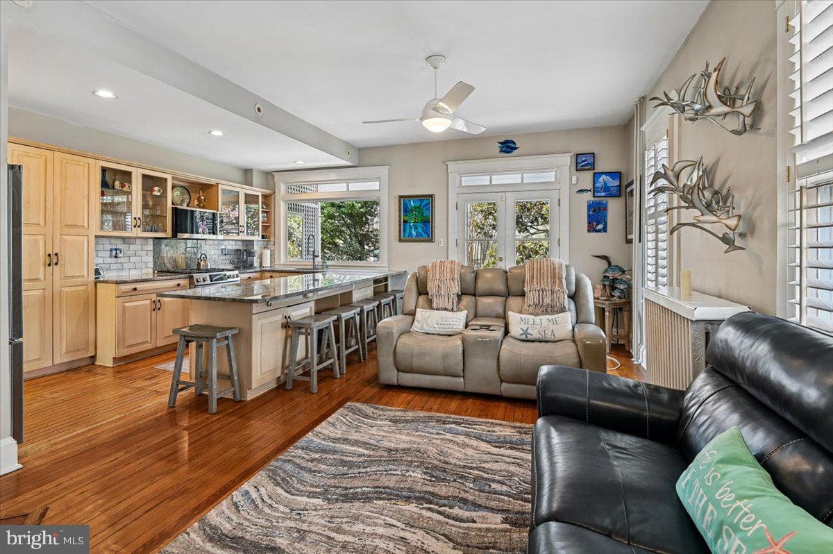 75 Shipwright Street photo 25