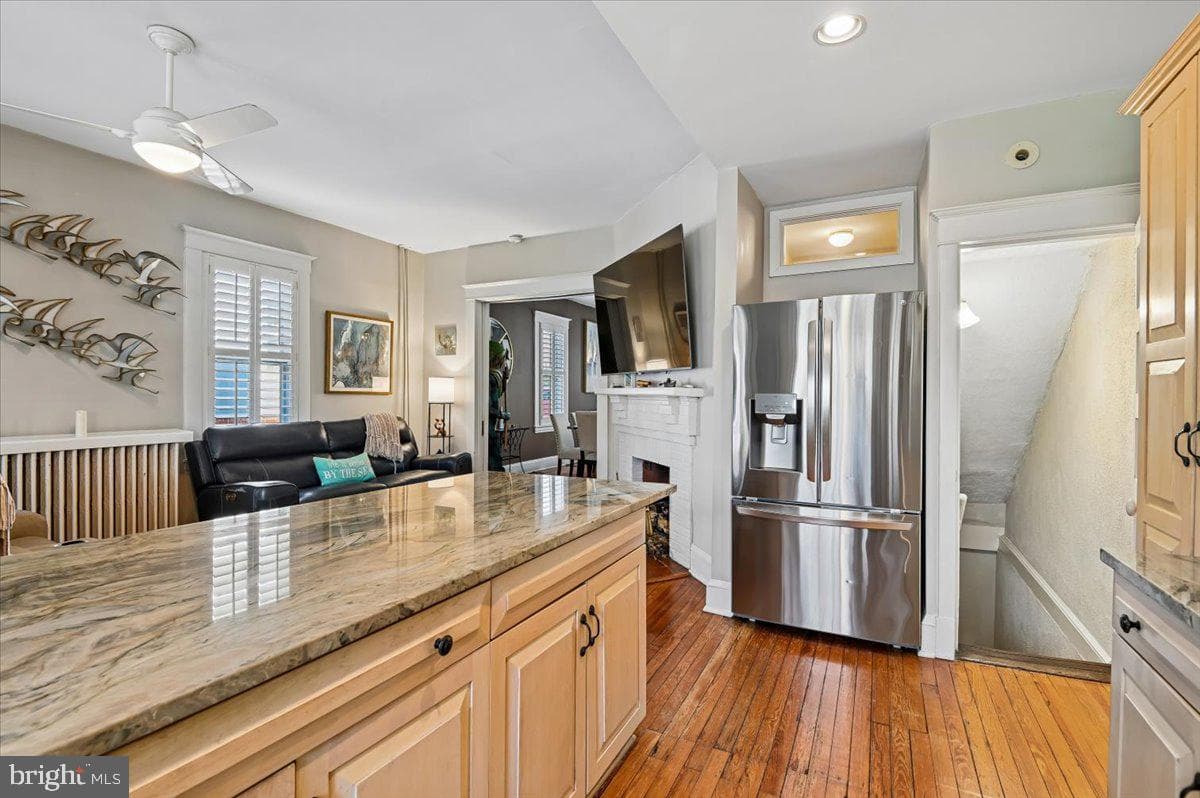 75 Shipwright Street photo 28