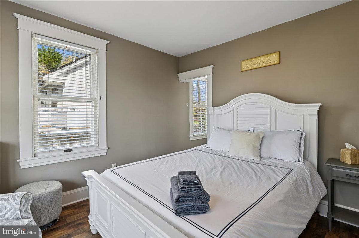 75 Shipwright Street photo 42
