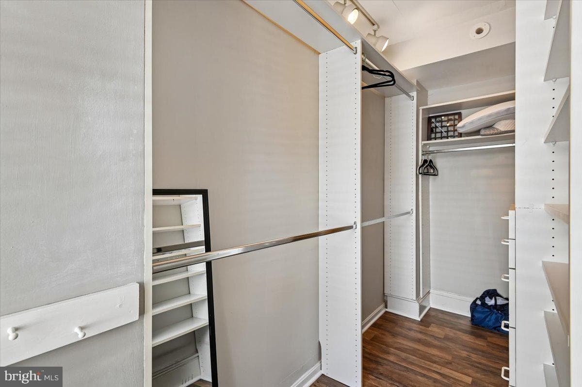 75 Shipwright Street photo 45