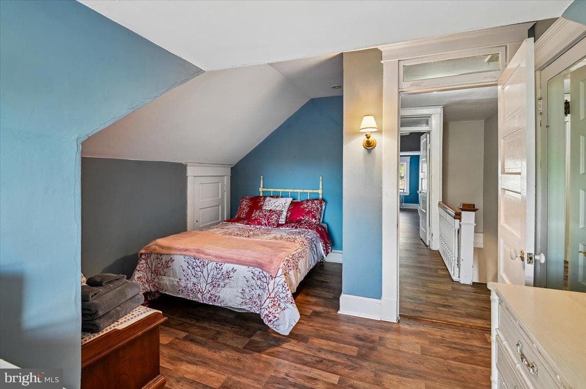 75 Shipwright Street photo 61