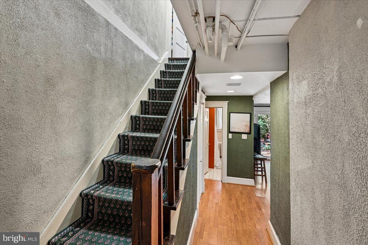 75 Shipwright Street photo 67