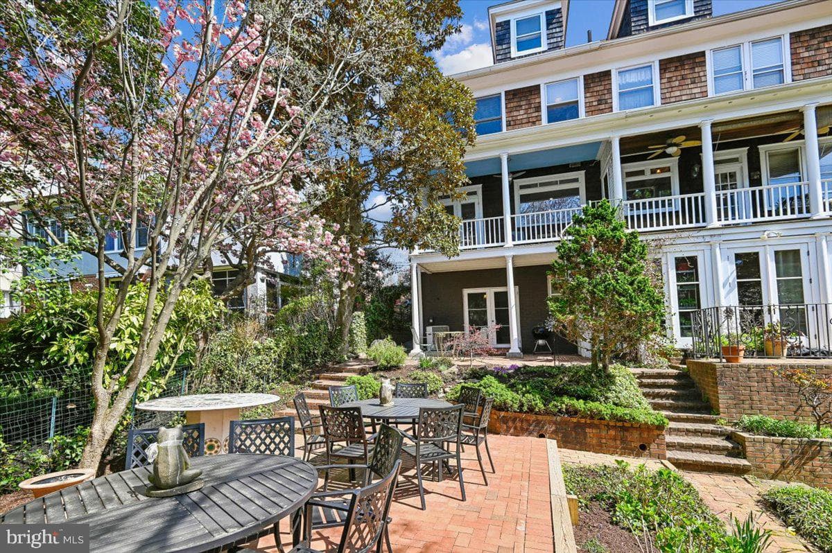 75 Shipwright Street photo 86
