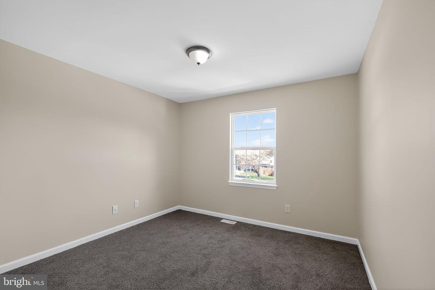 8090 Round Table Court photo 12