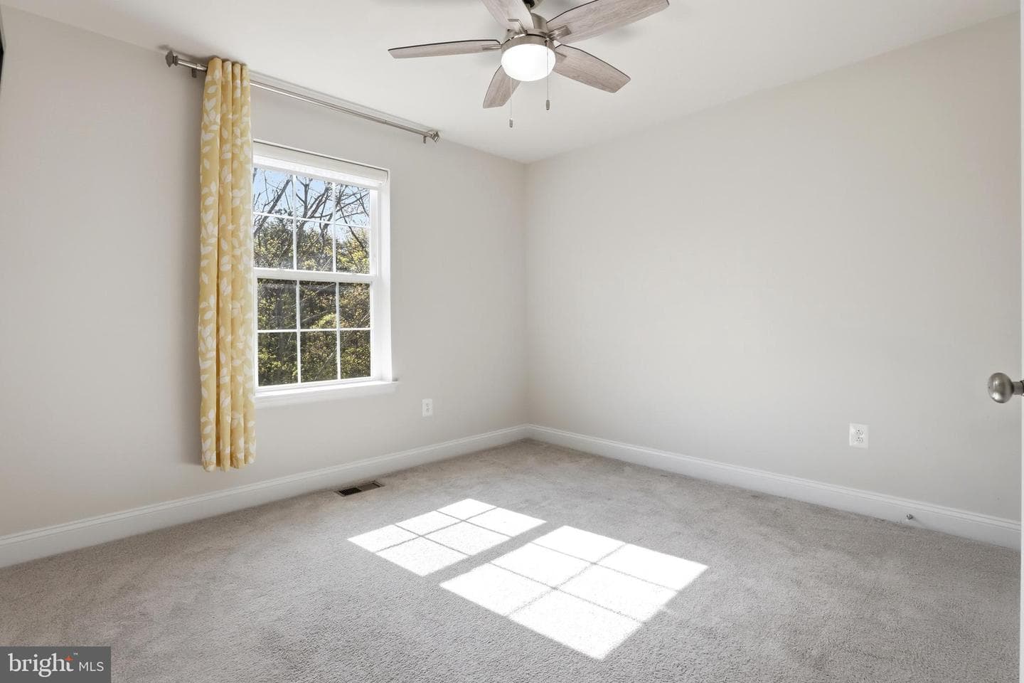 623 Clear Blue Lane photo 25