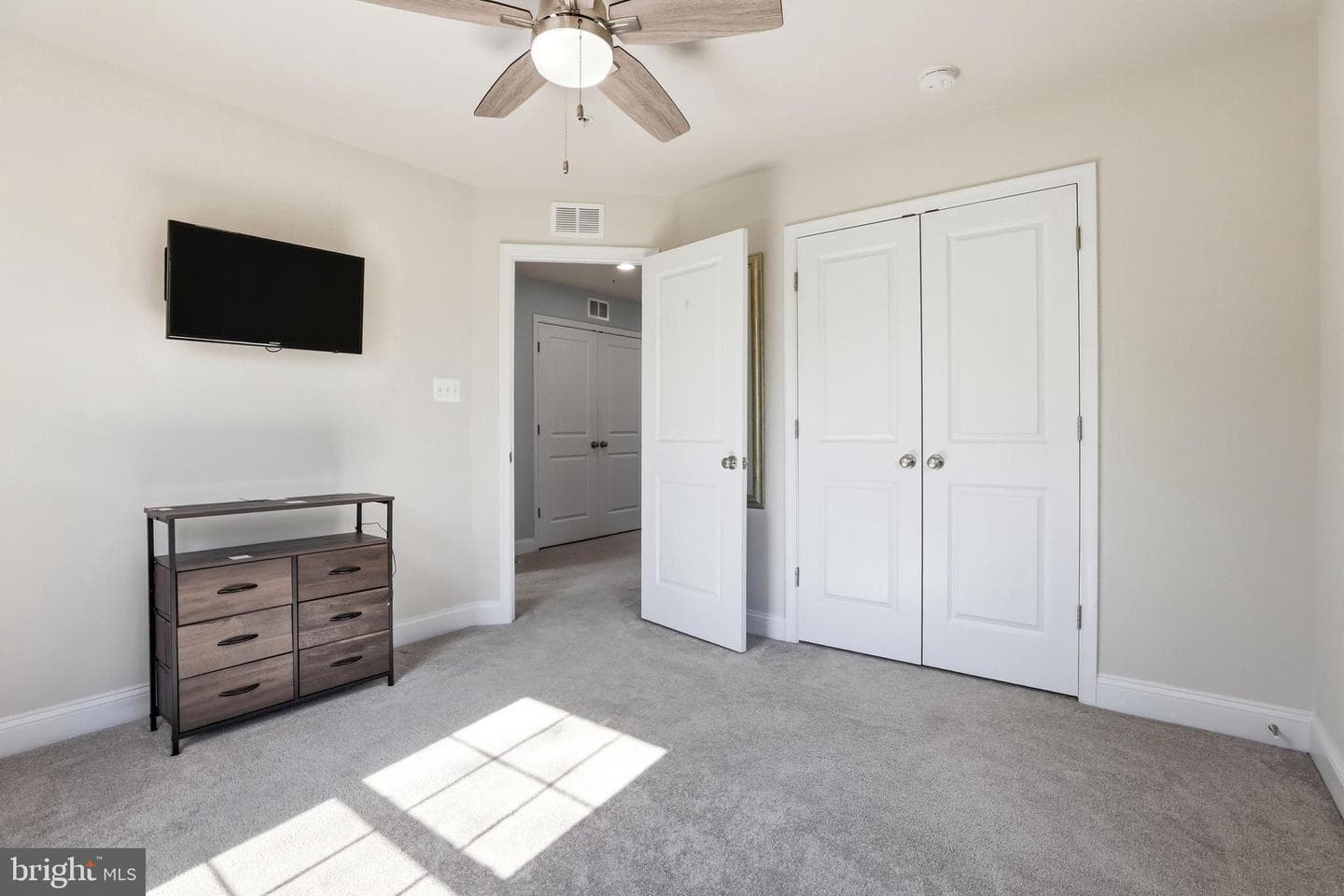 623 Clear Blue Lane photo 28
